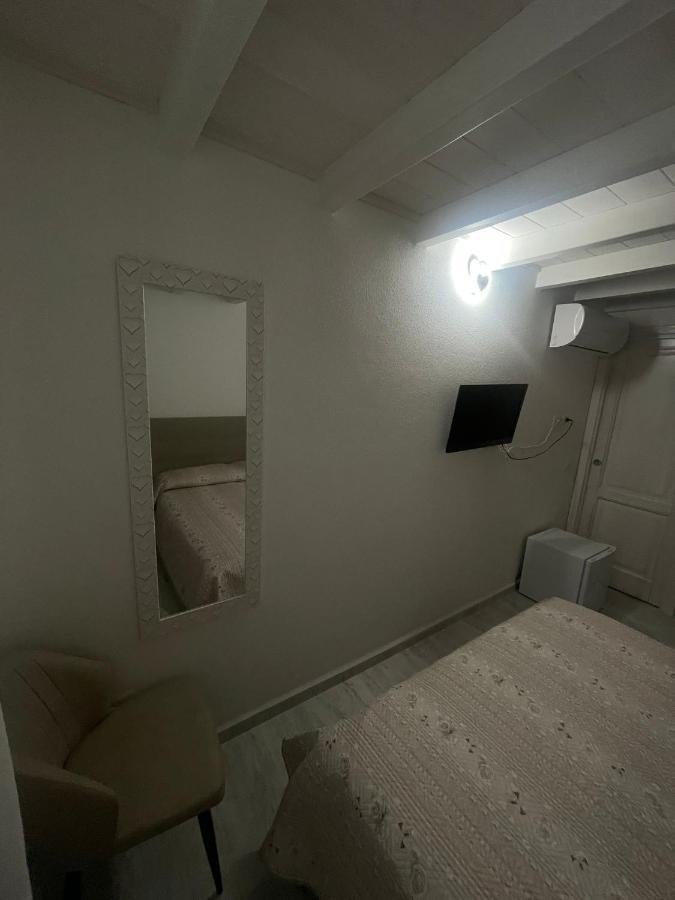 La Perla Del Mare 2 Bed & Breakfast ลากาเลตตา ภายนอก รูปภาพ