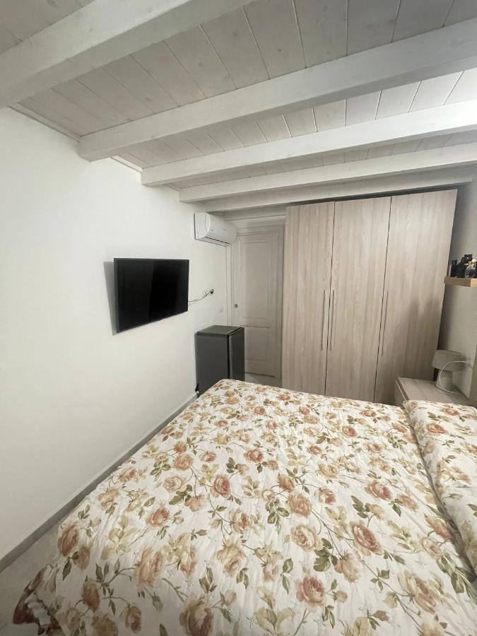 La Perla Del Mare 2 Bed & Breakfast ลากาเลตตา ภายนอก รูปภาพ